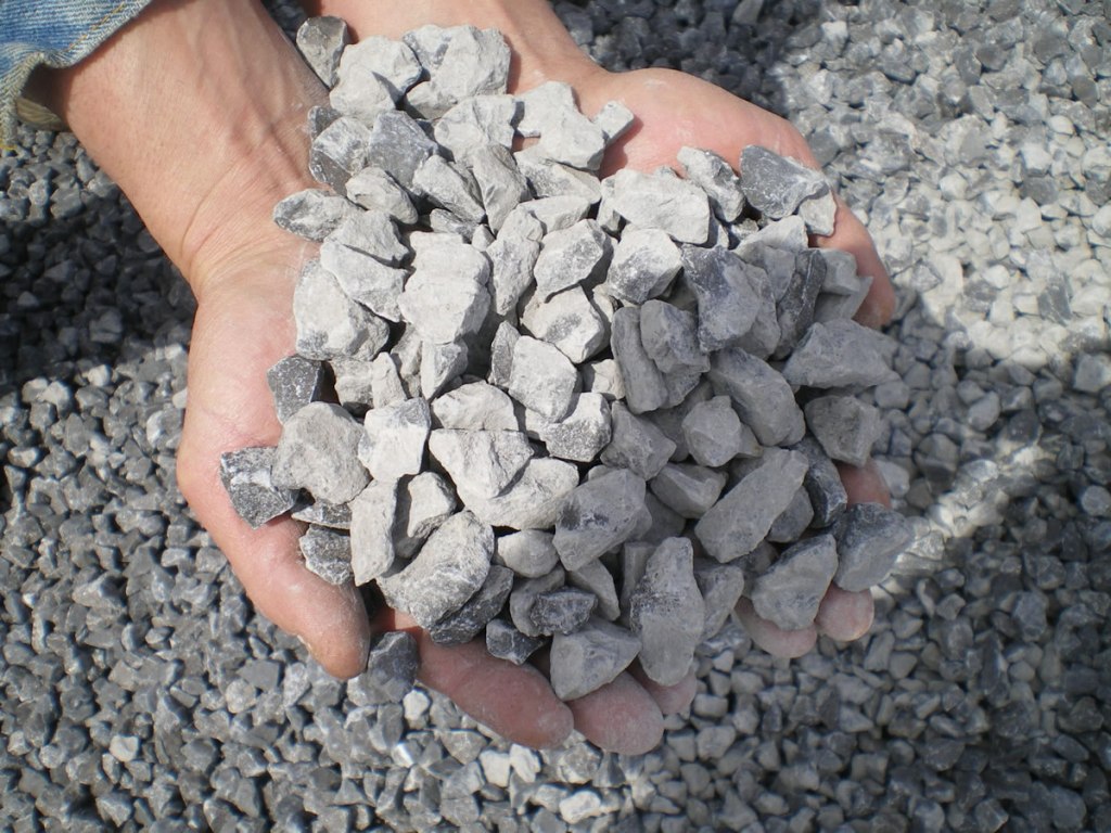 A handful of Clearstone 3/4